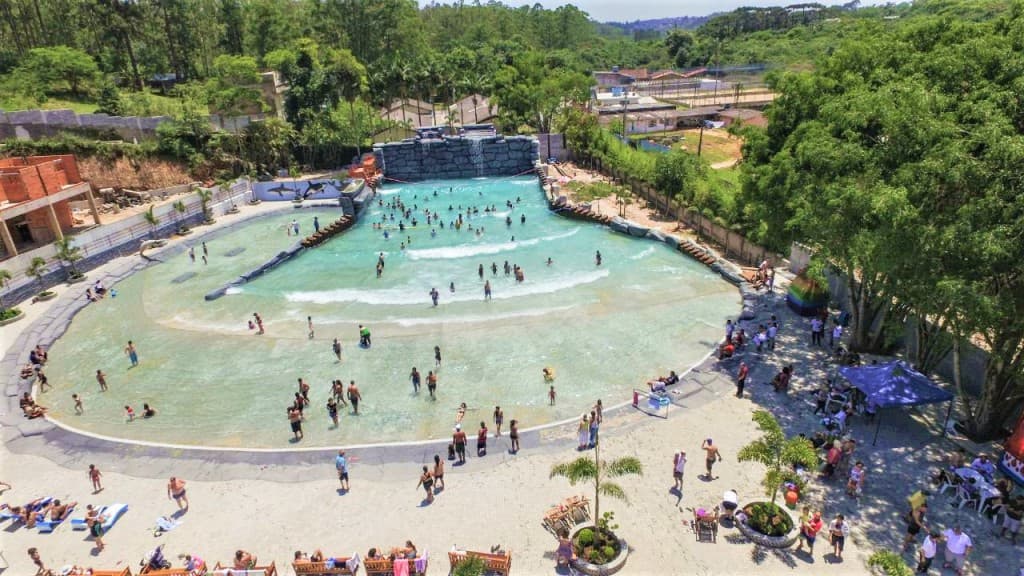Piscina de ondas do Clube Rincão